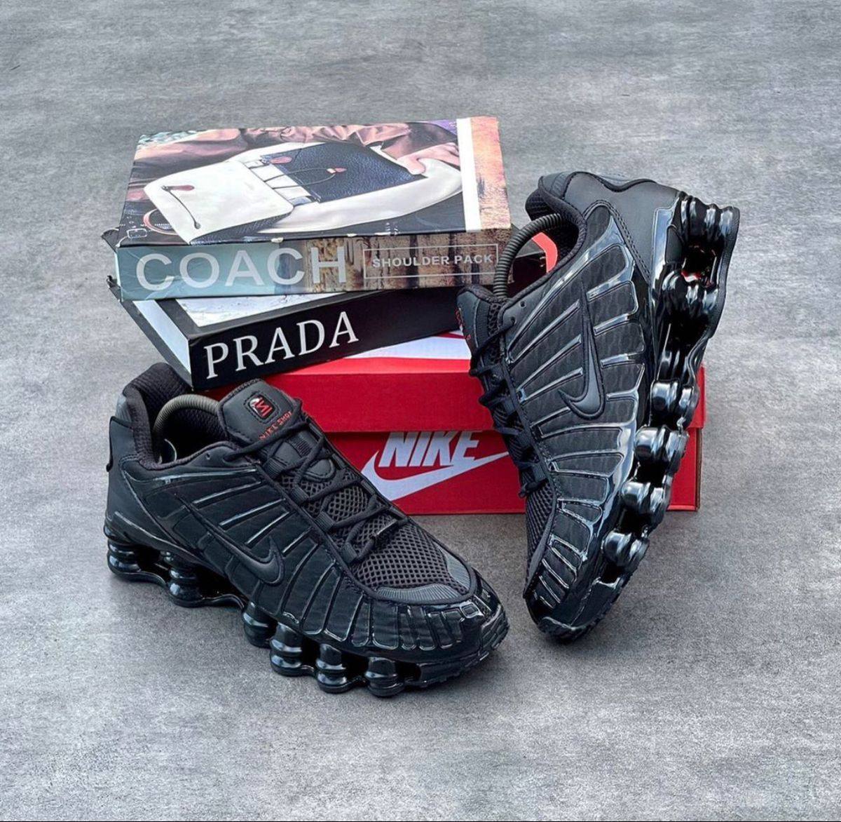 Basketball Sneaker